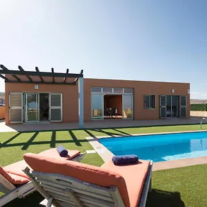  Villa Caleta Beach&golf España